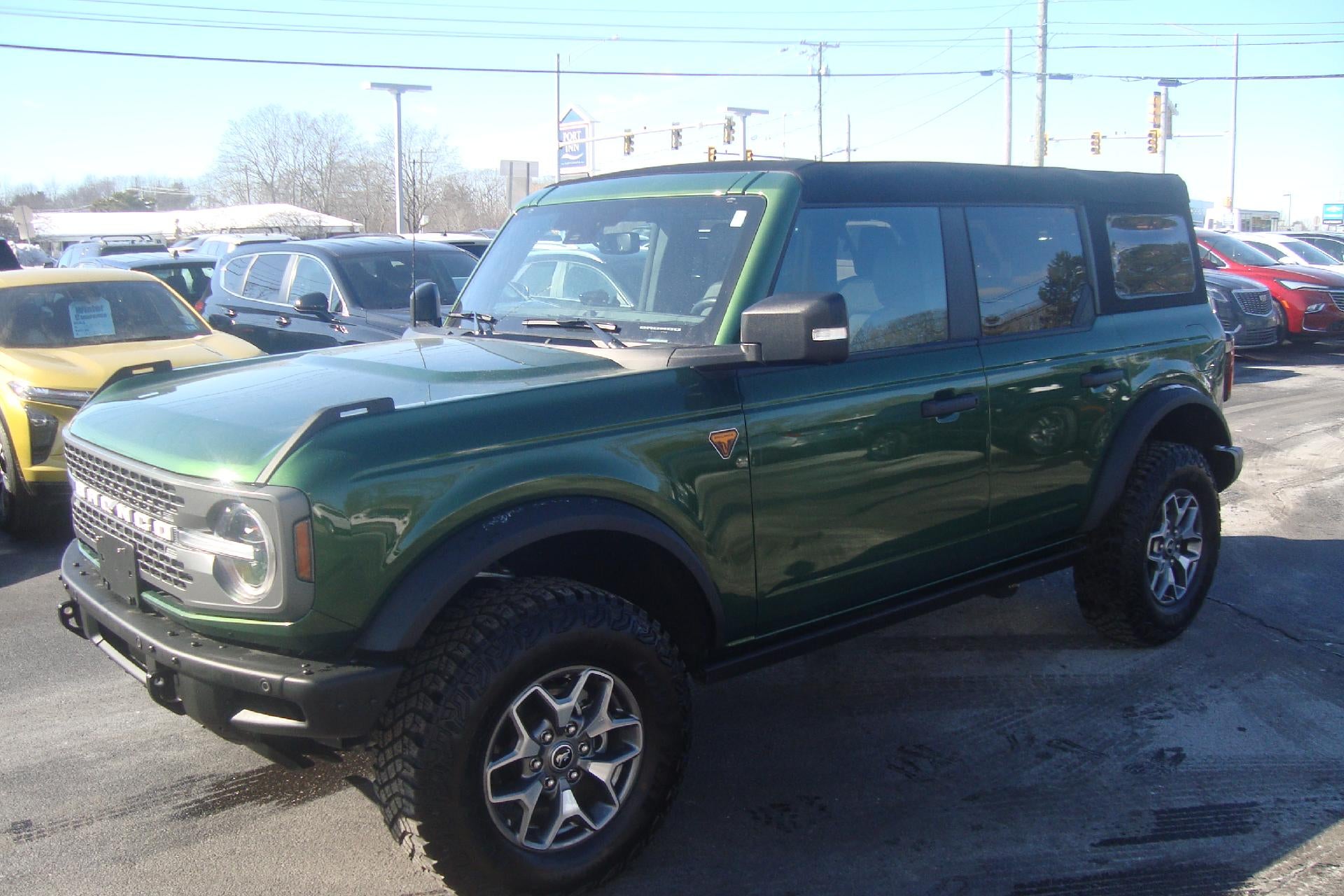 2025 Ford Bronco Badlands in Green — front three-quarter view