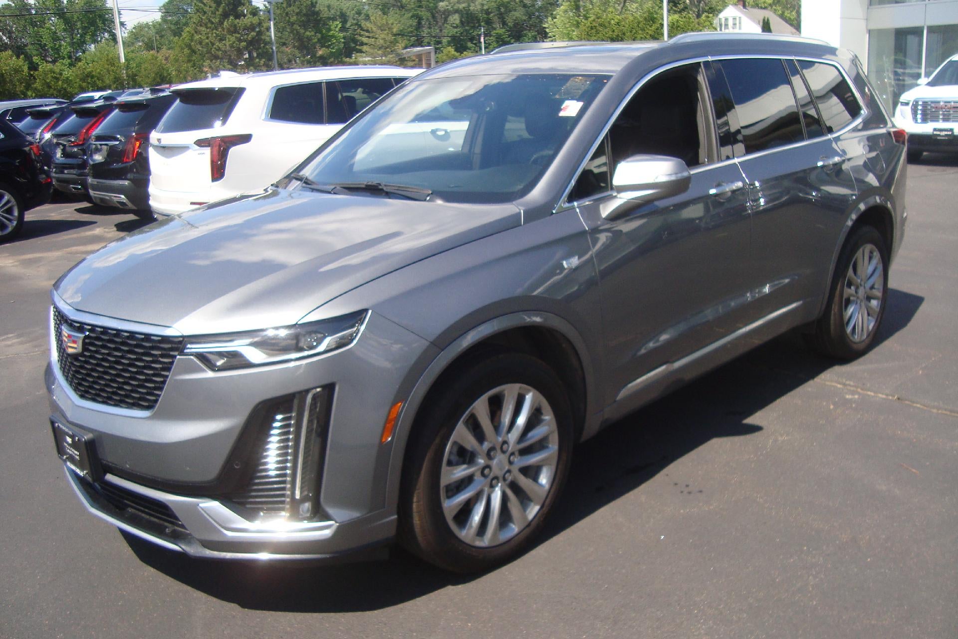 2022 Cadillac XT6 Premium Luxury in Satin Steel Metallic — front three-quarter view